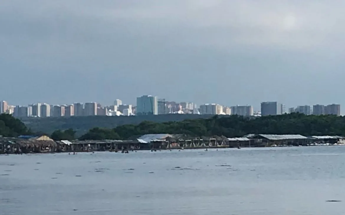 Barranquilla. Fotografía de Carlos Martínez, tomada desde Bocas de Ceniza el 20 de octubre de 2019.